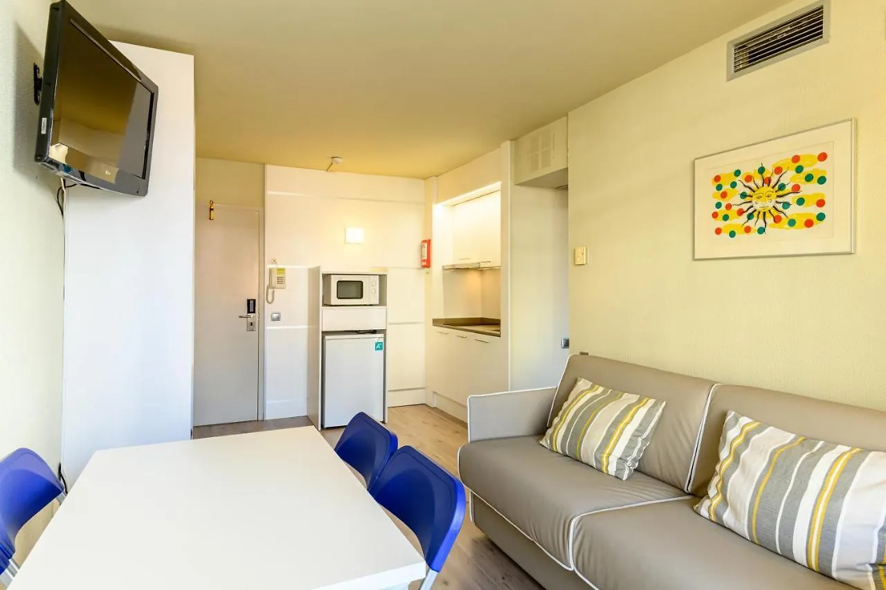 Medplaya Aparthotel Esmeraldas Tossa de Mar