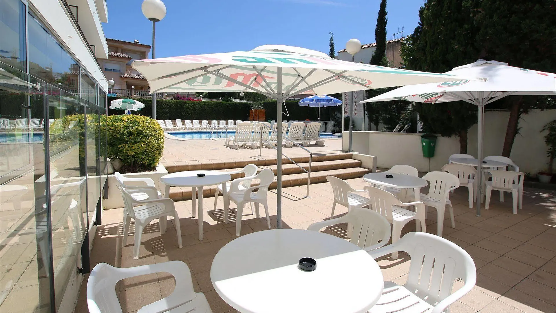 Medplaya Aparthotel Esmeraldas Tossa de Mar 3*,