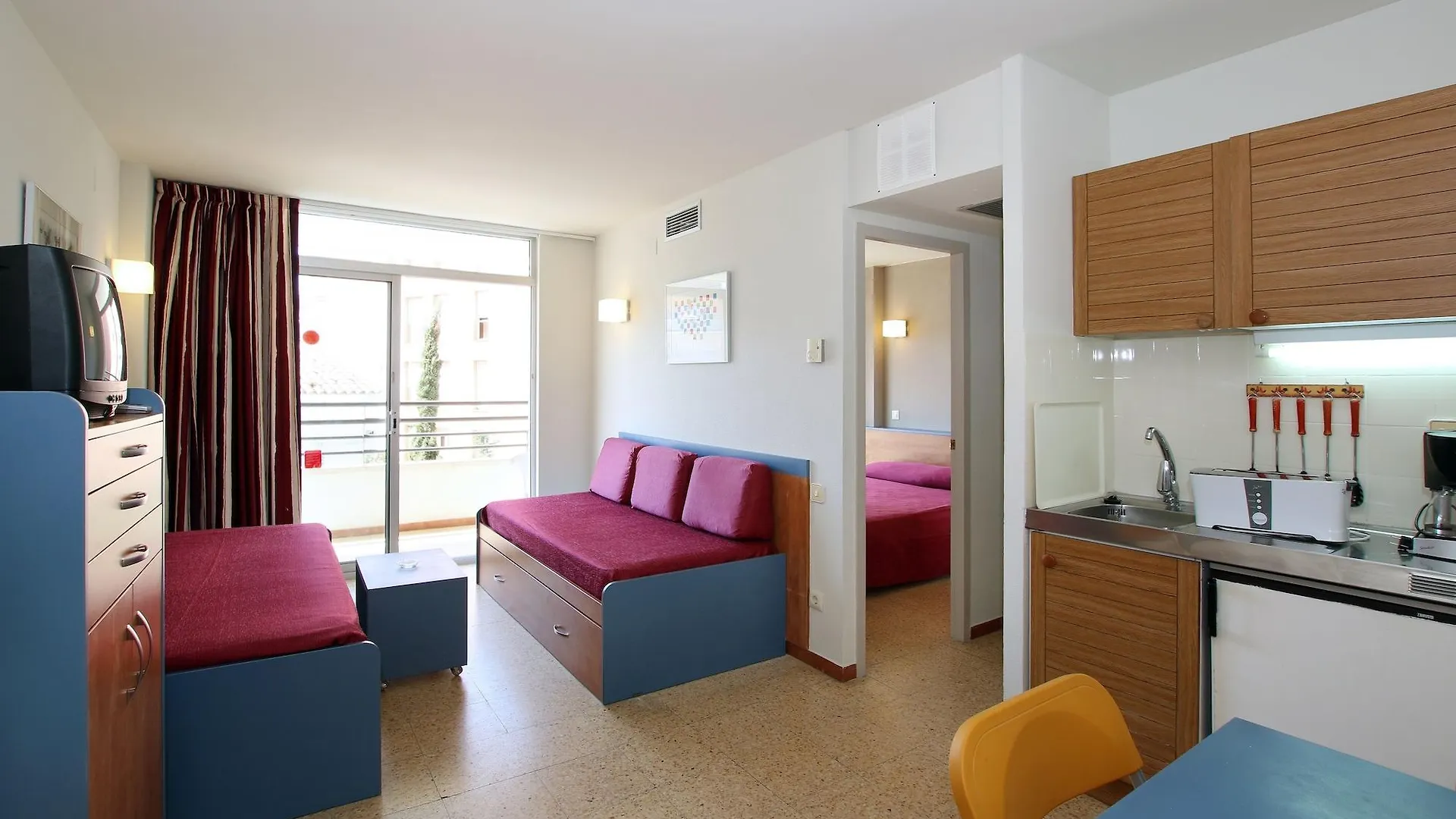 Medplaya Aparthotel Esmeraldas Tossa de Mar